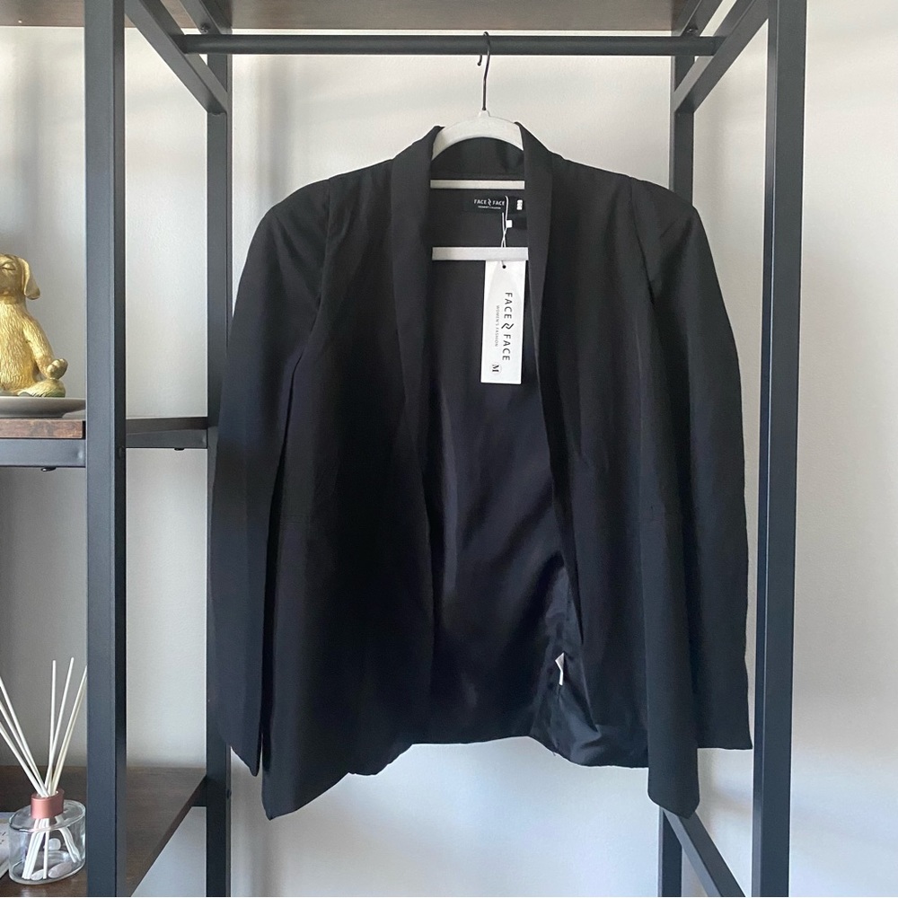 Face N Face Black Sleeveless Cape Blazer. NEW WITH TAGS.